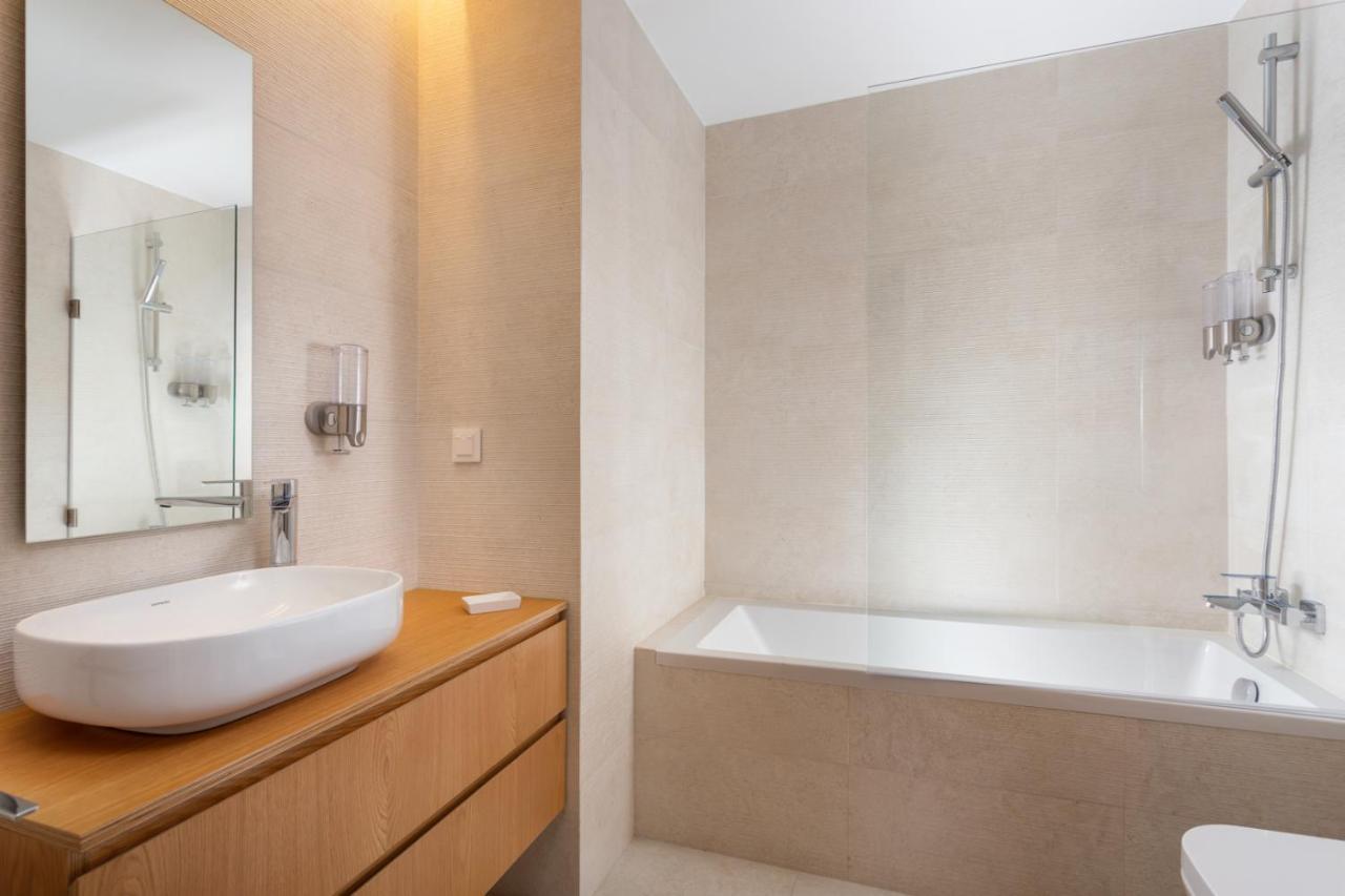 Stupendo- Two Rooms, Patio With Refreshing Pond-Center-Air Conditioning-Free Park Lisboa Eksteriør bilde
