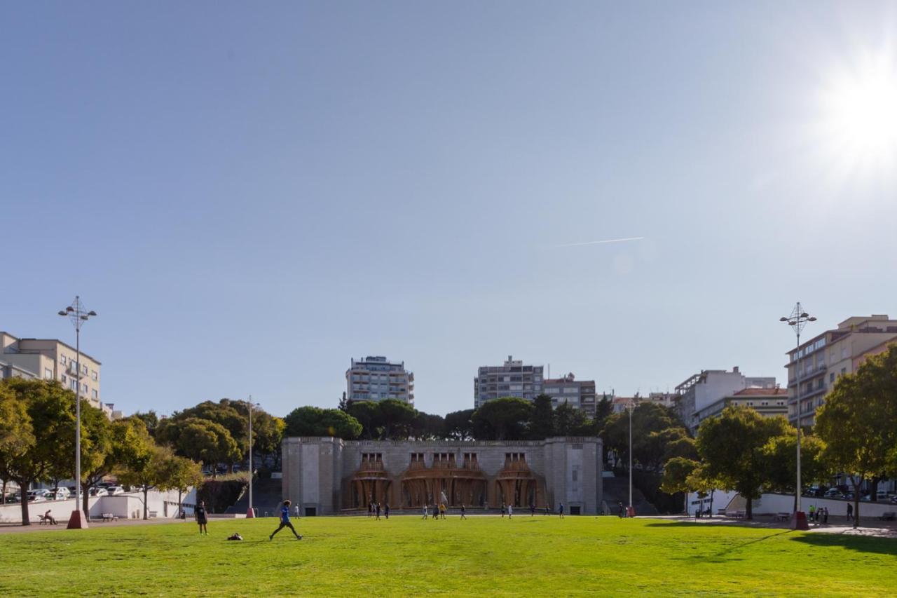 Stupendo- Two Rooms, Patio With Refreshing Pond-Center-Air Conditioning-Free Park Lisboa Eksteriør bilde